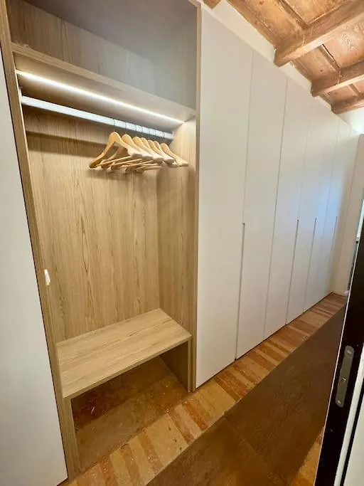 Splendido Bilocale In Via Madonnina, Zona Brera Διαμέρισμα Μιλάνο Ιταλία